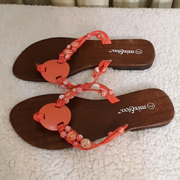 Mix & Co. Flat Coral Thong Sandals Sz 7 - Picture 5 of 5